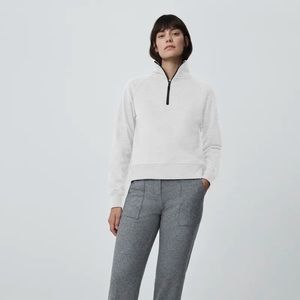 NWT - Canada Goose Women’s Muskoka 1/2 Sweatshirt - Heather Grey - Size Medium